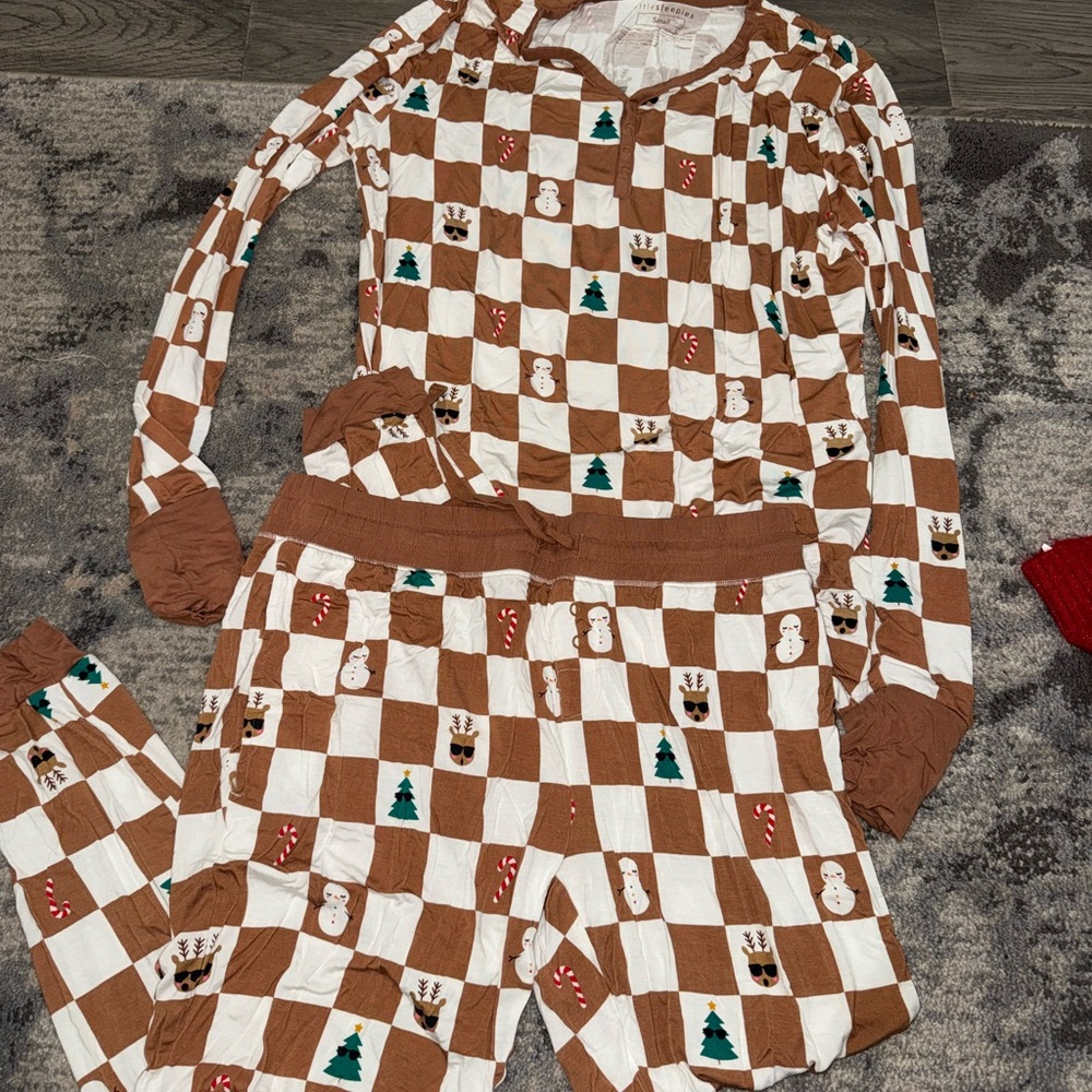 Women’s Little Sleepies Christmas Collection Size Small